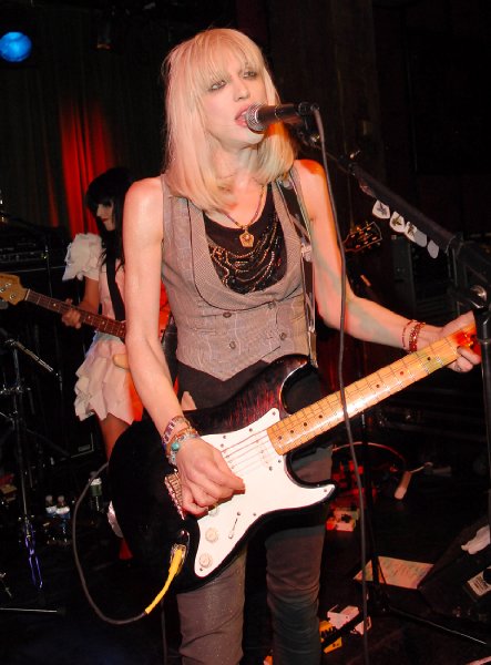 courtney-love-live